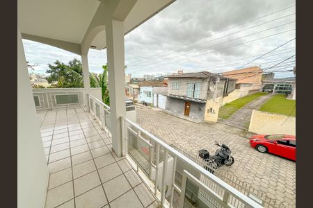 Casa para alugar com 500m², 4 quartos e 4 vagasVaranda