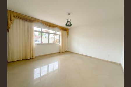 Casa para alugar com 500m², 4 quartos e 4 vagasSala 1