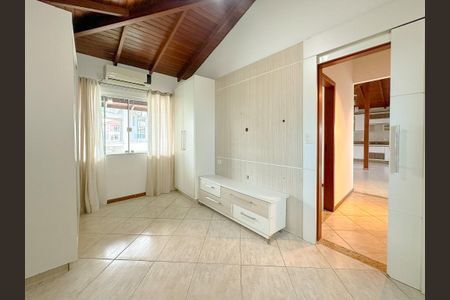 Casa para alugar com 500m², 4 quartos e 4 vagasQuarto 4