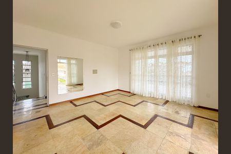 Casa para alugar com 500m², 4 quartos e 4 vagasQuarto 2