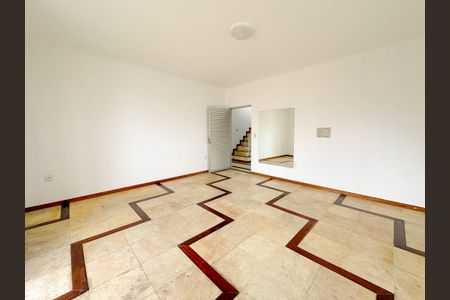 Casa para alugar com 500m², 4 quartos e 4 vagasQuarto 2