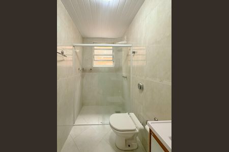 Casa para alugar com 500m², 4 quartos e 4 vagasBanheiro social