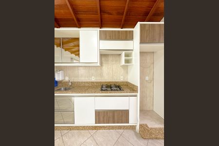Casa para alugar com 500m², 4 quartos e 4 vagasCozinha 2