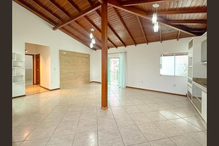 Casa para alugar com 500m², 4 quartos e 4 vagasCobertura