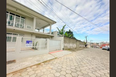 Casa para alugar com 500m², 4 quartos e 4 vagasVista da Rua