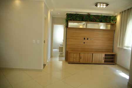 Apartamento à venda com 80m², 2 quartos e 1 vagaSala