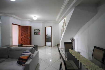 Sala de casa à venda com 3 quartos, 110m² em Vila Bela, São Paulo
