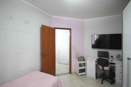 Casa à venda com 110m², 3 quartos e 2 vagasQuarto