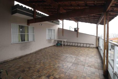 Casa à venda com 110m², 3 quartos e 2 vagasVaranda 