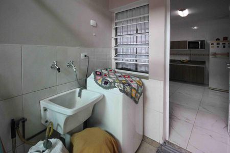 Casa à venda com 110m², 3 quartos e 2 vagasÁrea de serviço