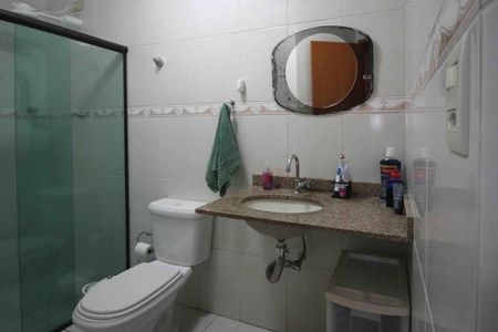 Casa à venda com 110m², 3 quartos e 2 vagasBanheiro da Suíte