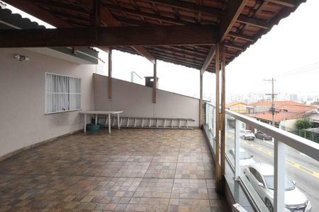 Casa à venda com 110m², 3 quartos e 2 vagasVaranda 