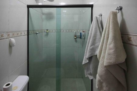 Casa à venda com 110m², 3 quartos e 2 vagasBanheiro social