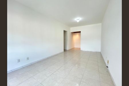 Sala de apartamento para alugar com 3 quartos, 85m² em Centro, Florianópolis