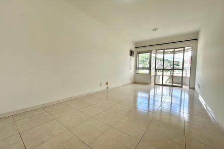 Sala de apartamento para alugar com 3 quartos, 85m² em Centro, Florianópolis