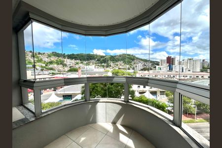 Varanda de apartamento para alugar com 3 quartos, 85m² em Centro, Florianópolis