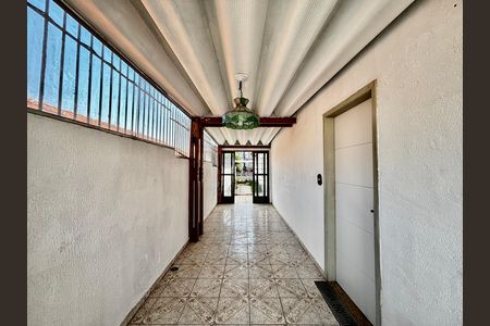 Corredor de casa à venda com 3 quartos, 144m² em Vila Madalena, São Paulo