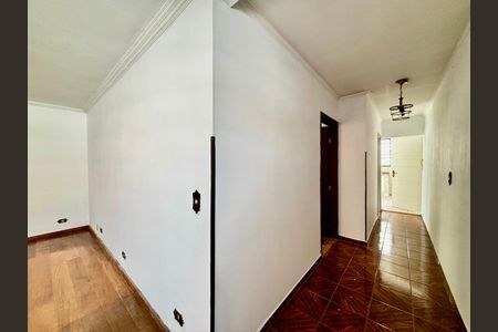 Corredor  de casa à venda com 3 quartos, 144m² em Vila Madalena, São Paulo
