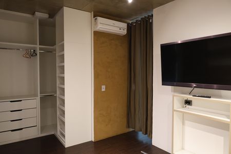 Quarto 2 de apartamento para alugar com 2 quartos, 70m² em Usina Piratininga, São Paulo