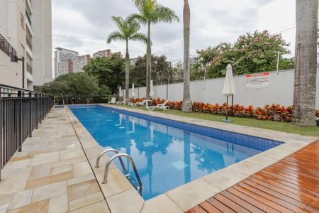 Apartamento à venda com 81m², 2 quartos e 2 vagas Apartamento à venda com 81m², 2 quartos e 2 vagasPiscina