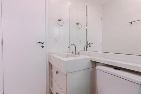 Apartamento à venda com 81m², 2 quartos e 2 vagas Apartamento à venda com 81m², 2 quartos e 2 vagasBanheiro da Suíte 1