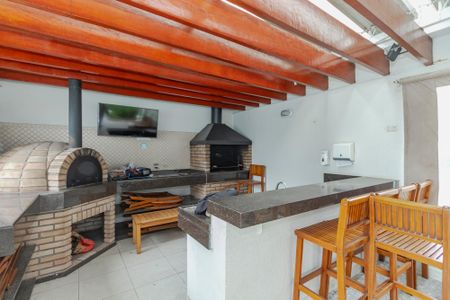 Apartamento à venda com 81m², 2 quartos e 2 vagas Apartamento à venda com 81m², 2 quartos e 2 vagasChurrasqueira