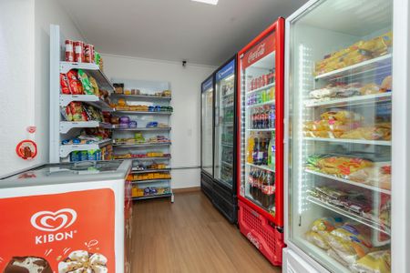 Apartamento à venda com 81m², 2 quartos e 2 vagas Apartamento à venda com 81m², 2 quartos e 2 vagasMini Mercado