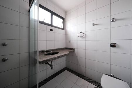 Apartamento à venda com 124m², 3 quartos e 2 vagasBanheiro da Suíte