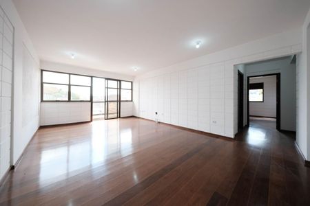 Sala de apartamento para alugar com 3 quartos, 124m² em Vila Mesquita, São Paulo