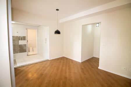 Apartamento para alugar com 82m², 2 quartos e 2 vagas Apartamento para alugar com 82m², 2 quartos e 2 vagasSala de Jantar