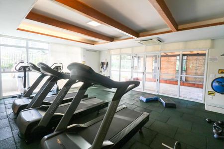 Apartamento para alugar com 82m², 2 quartos e 2 vagas Apartamento para alugar com 82m², 2 quartos e 2 vagasÁrea comum - Academia