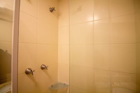 Apartamento para alugar com 82m², 2 quartos e 2 vagas Apartamento para alugar com 82m², 2 quartos e 2 vagasBanheiro da Suíte