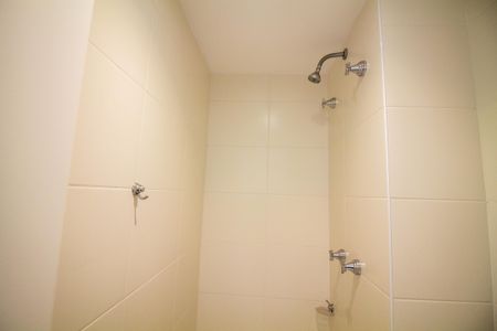 Apartamento para alugar com 82m², 2 quartos e 2 vagas Apartamento para alugar com 82m², 2 quartos e 2 vagasBanheiro de Serviço