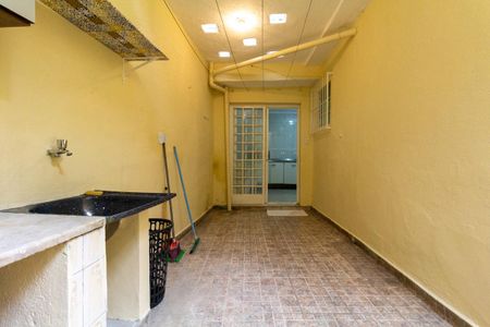 Casa para alugar com 200m², 3 quartos e 1 vaga Casa para alugar com 200m², 3 quartos e 1 vagaÁrea de Serviço