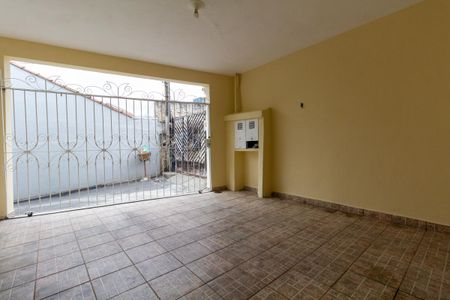 Casa para alugar com 200m², 3 quartos e 1 vaga Casa para alugar com 200m², 3 quartos e 1 vagaGaragem
