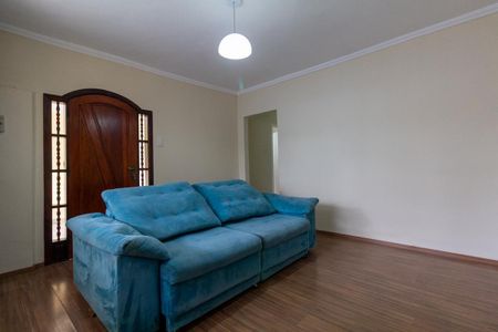 Casa para alugar com 200m², 3 quartos e 1 vaga Casa para alugar com 200m², 3 quartos e 1 vagaSala