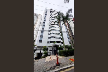 Apartamento à venda com 110m², 3 quartos e 2 vagasFachada