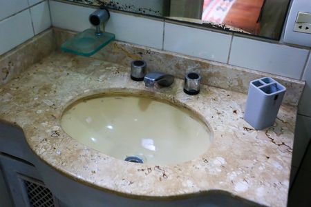 Apartamento à venda com 110m², 3 quartos e 2 vagasBanheiro da Suíte 1