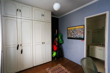 Apartamento à venda com 110m², 3 quartos e 2 vagasSuíte 2