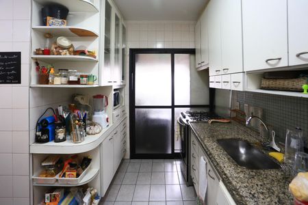 Apartamento à venda com 110m², 3 quartos e 2 vagasCozinha