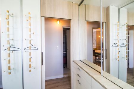 Apartamento para alugar com 80m², 3 quartos e 2 vagas Apartamento para alugar com 80m², 3 quartos e 2 vagasCloset da Suíte