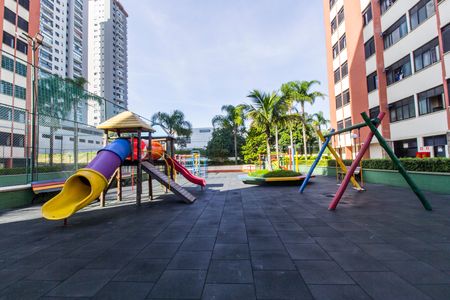 Apartamento para alugar com 80m², 3 quartos e 2 vagas Apartamento para alugar com 80m², 3 quartos e 2 vagasÁrea comum - Playground