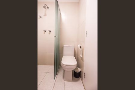Apartamento para alugar com 80m², 3 quartos e 2 vagas Apartamento para alugar com 80m², 3 quartos e 2 vagasBanheiro social