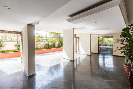 Apartamento para alugar com 80m², 3 quartos e 2 vagas Apartamento para alugar com 80m², 3 quartos e 2 vagasHall de entrada