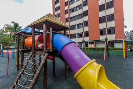 Apartamento para alugar com 80m², 3 quartos e 2 vagas Apartamento para alugar com 80m², 3 quartos e 2 vagasÁrea comum - Playground