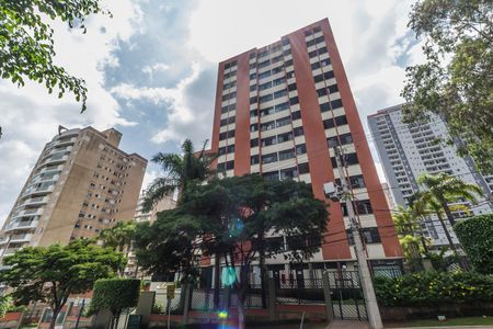 Apartamento para alugar com 80m², 3 quartos e 2 vagas Apartamento para alugar com 80m², 3 quartos e 2 vagasFachada