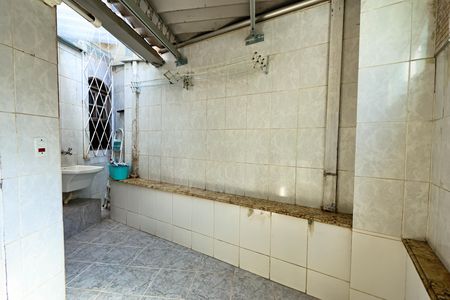 Apartamento para alugar com 73m², 2 quartos e sem vagaÁrea de Serviço