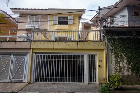 Casa à venda com 156m², 3 quartos e 3 vagasFachada
