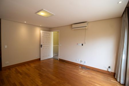 Casa à venda com 156m², 3 quartos e 3 vagasSala