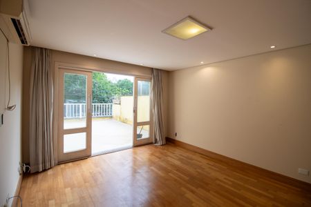 Casa à venda com 156m², 3 quartos e 3 vagasSala